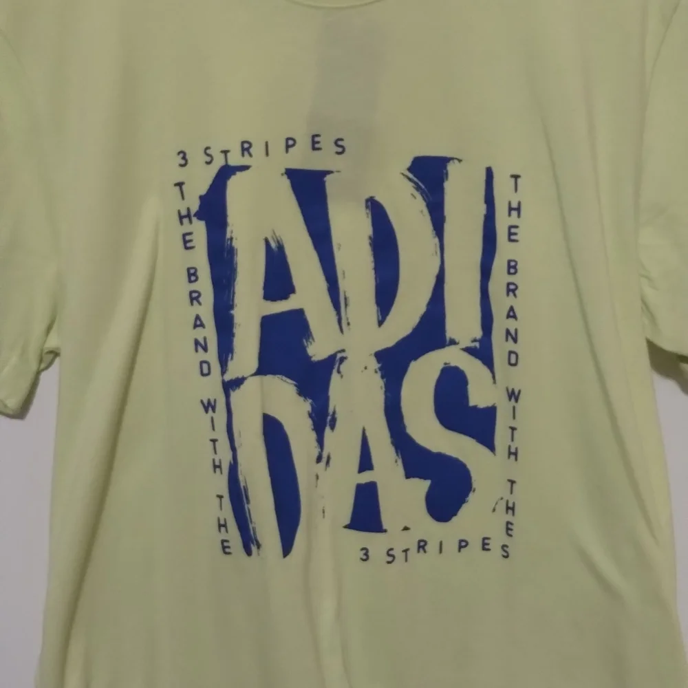 Adidas tee - Picture 3 of 7